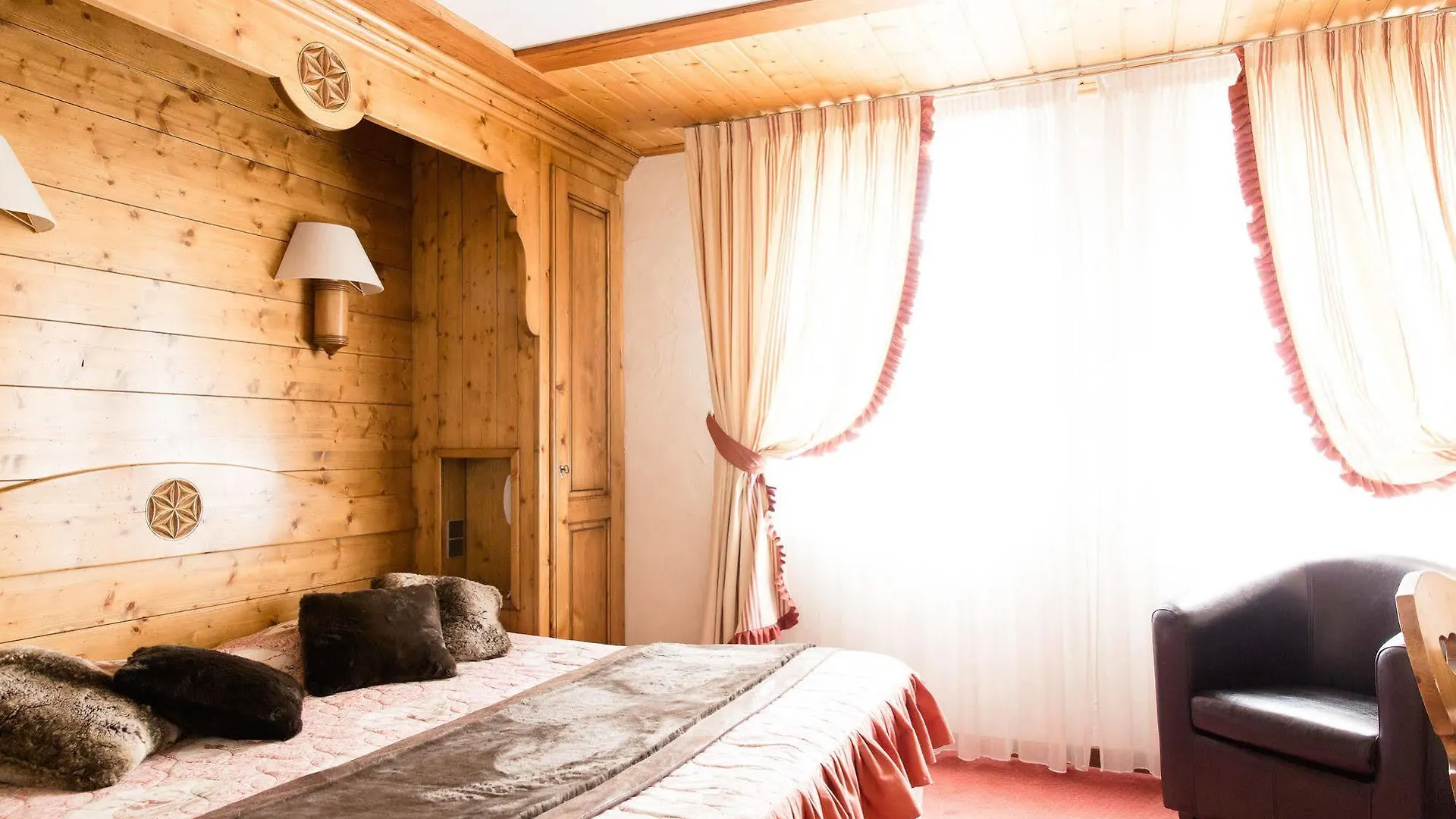Hotel Le Sporting Morzine 3*,