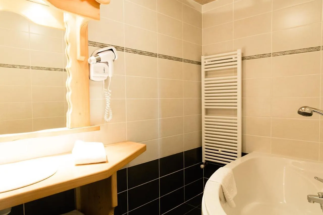 Hotel Le Sporting Morzine 3*,